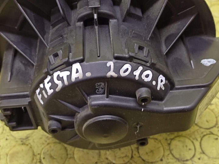 FORD FIESTA MK7 VENTILATEUR AIR 0130115551