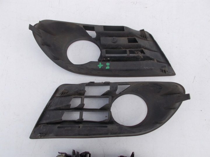 FEUX DE BROUILLARD GAUCHE DROIT GRILLE VW GOLF V PLUS 5M0 5M0853665C