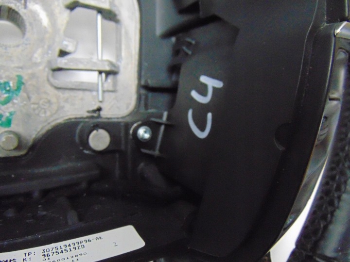 VOLANT CUIR MULTIFONCTION CITROEN C4 II B7 96754519ZD