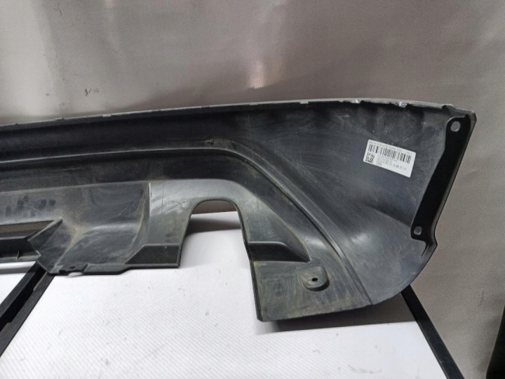 DOPINKA PARE-CHOCS ARRIÈRE ARRIÈRE AUDI Q2 81A807521B