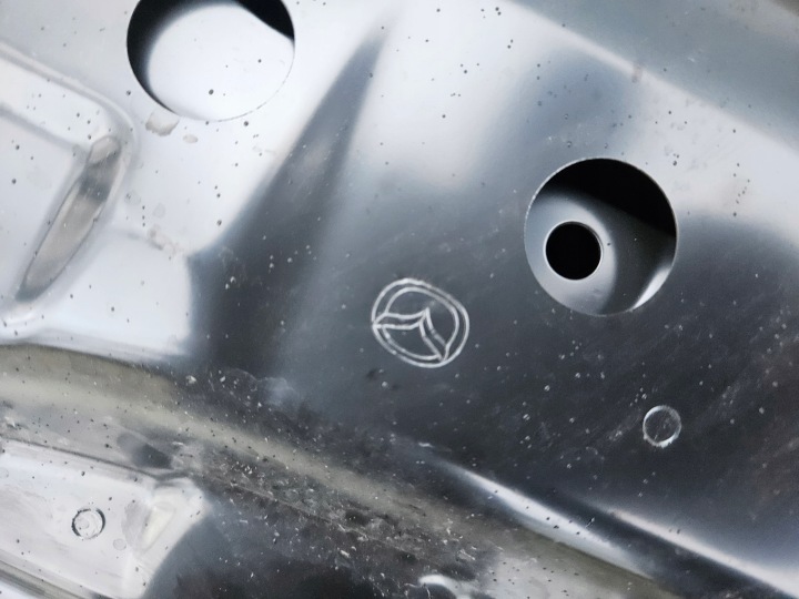 MAZDA 6 GJ LIFT CAPOT COUVERCLE MOTEUR 2015-