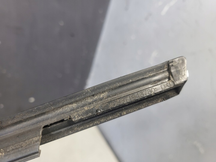 MOULURE RACLOIR PORTES PEUGEOT 508 DROIT AVANT CHROME 9671943780