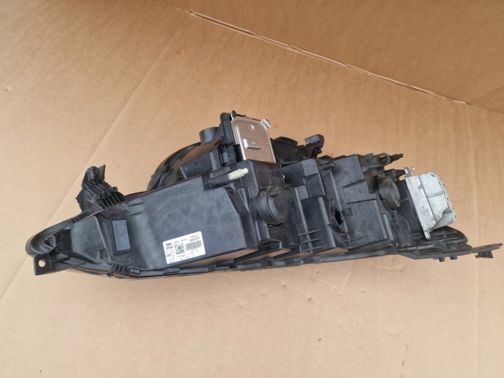 RENAULT MEGANE IV 4 260604423R PHARE AVANT GAUCHE LED EUROPE T009