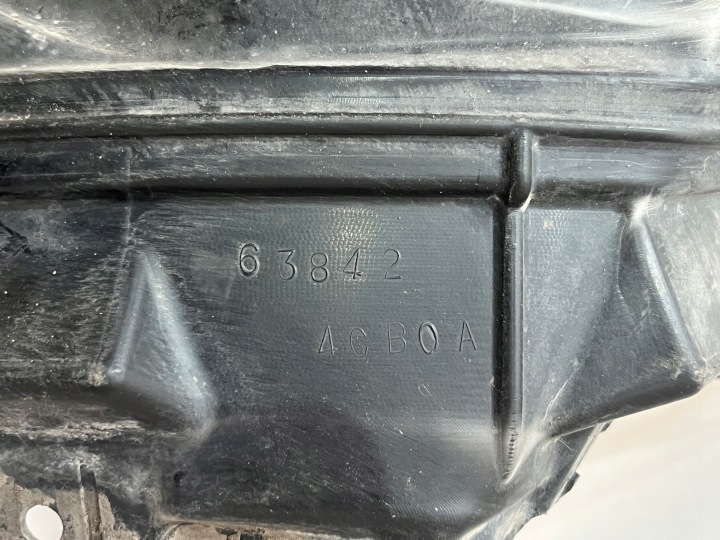 NISSAN X-TRAIL T32 LIFT PASSAGE DE ROUE AVANT DROIT 63842-4CB0A