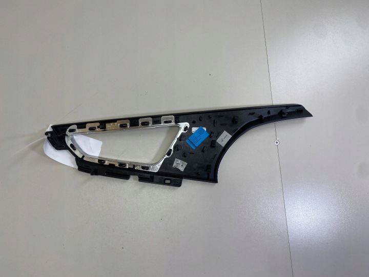 AUDI Q7 4M MOULURE PORTES AVANT 4M0867102K