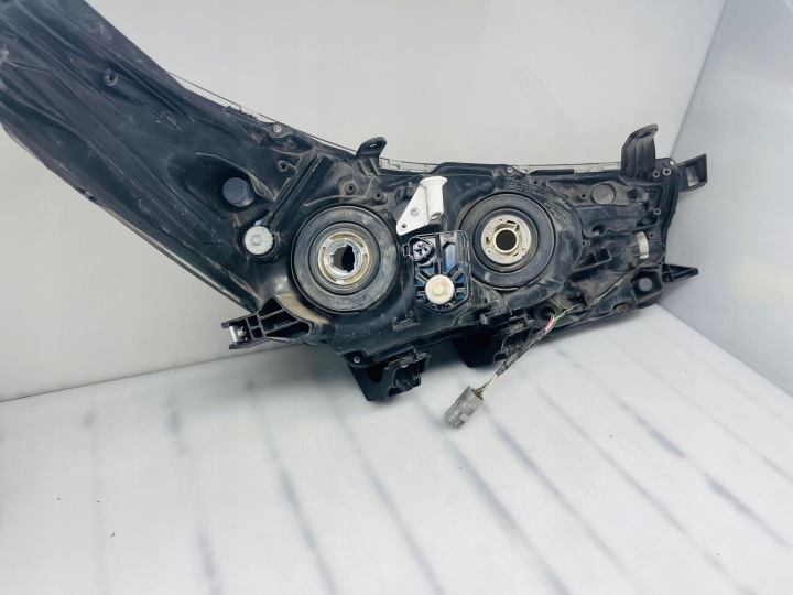 PROJECTEUR AVANT CÔTÉ GAUCHE TOYOTA COROLLA E160 E170 8117002E71