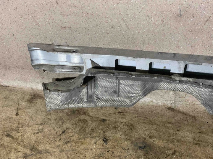 POUTRE PARE-CHOCS ARRIÈRE PORSCHE BOXSTER (987) 98750524100 2.7L GASOLINE 176KW