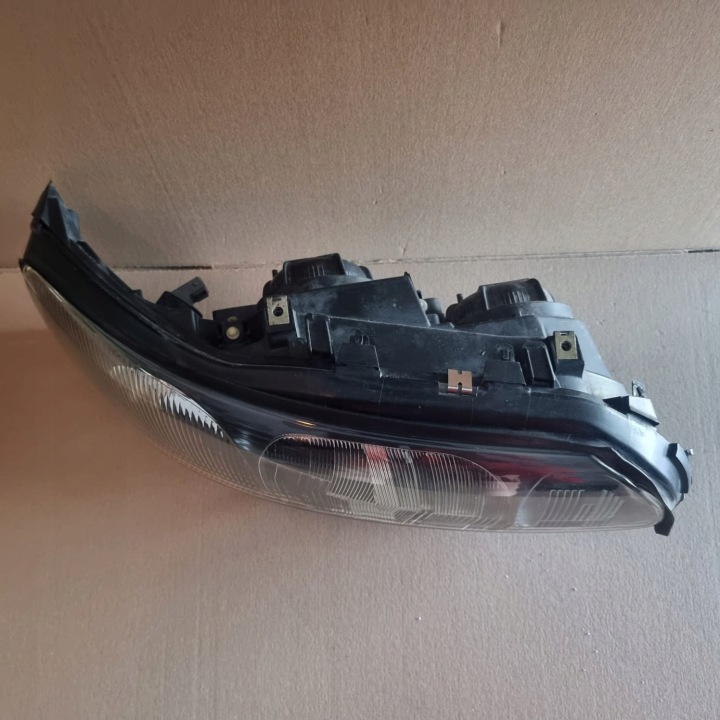 ENSEMBLE PHARE DROITE GAUCHE VOLVO S60 V70 H7 AVANT 86593567 8659611 00-04