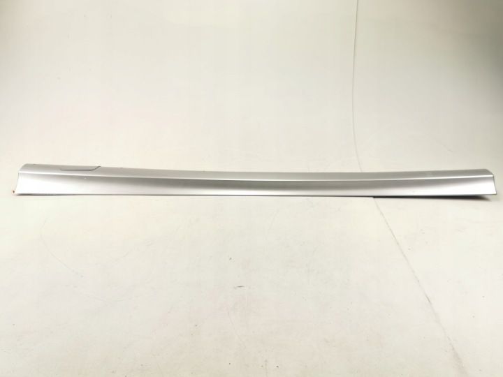 MOULURE LATÉRALE DROITE ALFA ROMEO 145, 146 ...-2001 156017639