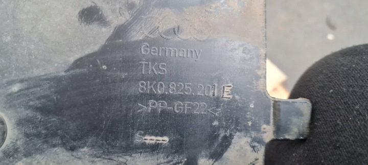 A5 8T LIFT PROTECTION CHÂSSIS PRZECIWBLOTOWA GAUCHE AVANT 8K0825201A A4 B8 S4