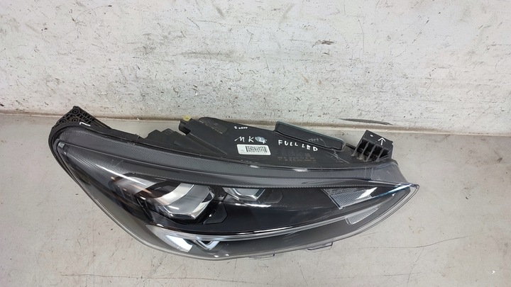 FARO DERECHA PARTE DELANTERA FORD FOCUS MK4 NO HAY DE SUJECIONES 