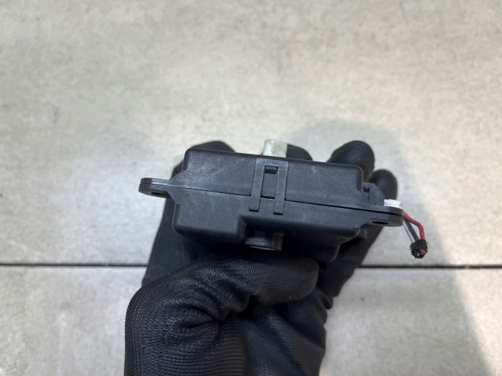 PETIT MOTEUR RÉCHAUFFEURS LAGUNA III 2.0 DCI 52410555 A24851A8400001