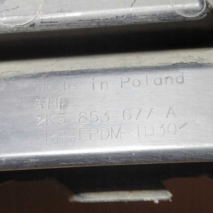 CALANDRE PARE-CHOCS GRILLE INFÉRIEURE VW CADDY 2K5853677A