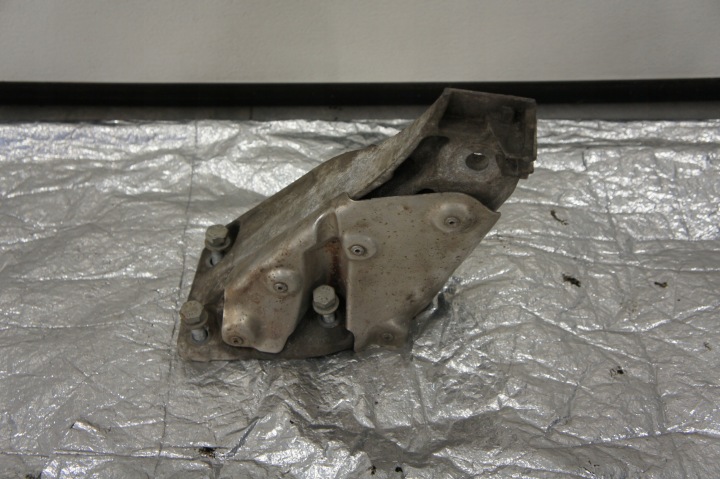 POIGNÉE SUPPORT BMW X5 3,0 E70 E60 E71 6772680