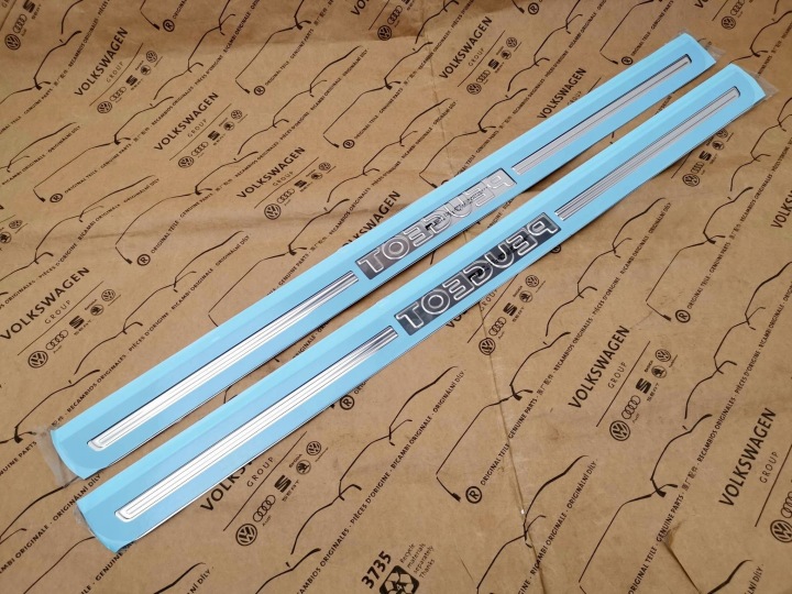 BAGUETTES SEUIL ENSEMBLE PEUGEOT 307 962375 NEUF ORIGINAL