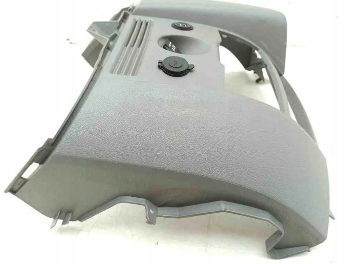 MERCEDES SPRINTER 906 CRAFTER 2E PROTECTION CENTRALE LEVIER DE VITESSES A9066800031
