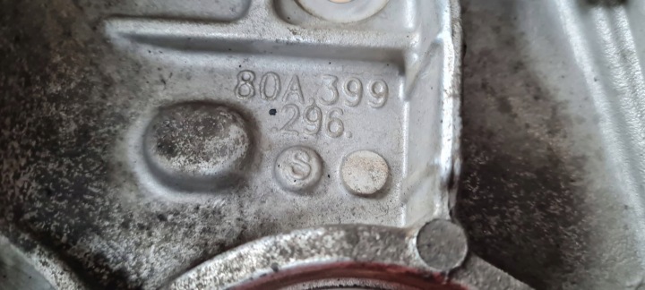 A6 C8 4K POIGNÉE SUPPORT FIXATION MOTEUR DROIT DROIT 80A399295S Q5 80A A7