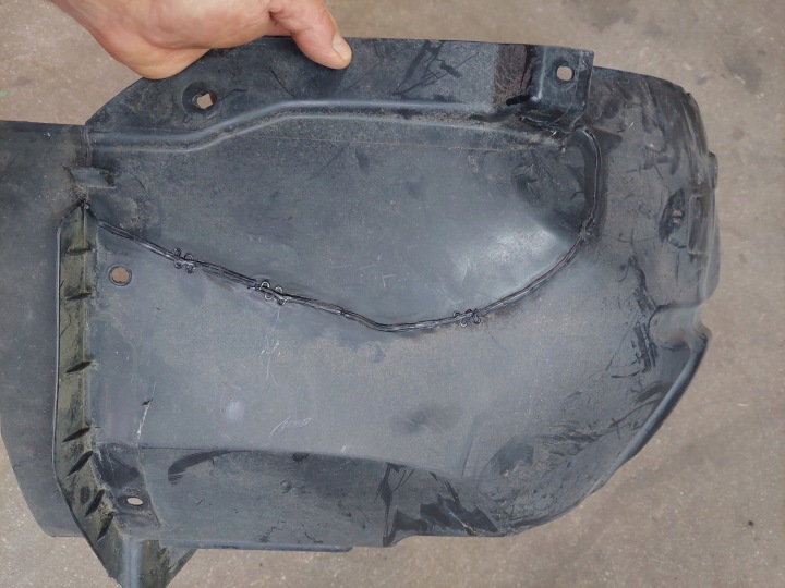 PASSAGE DE ROUE AVANT DROIT FORD FIESTA MK8 K1BB-16114-AD