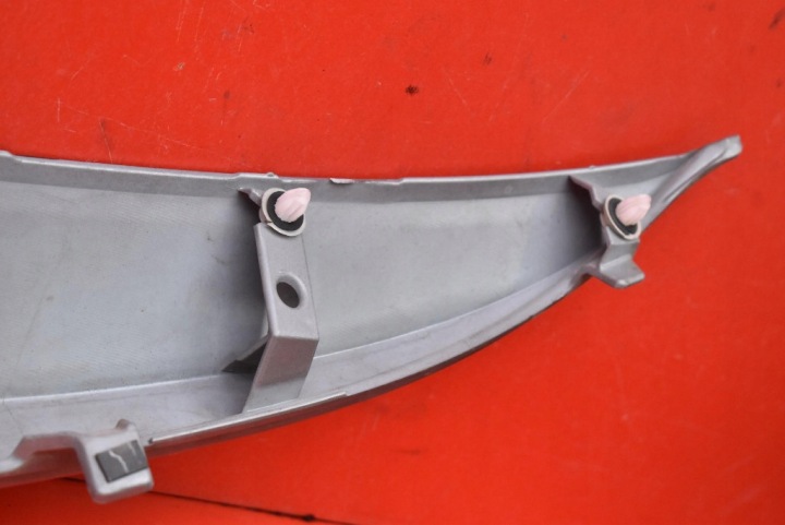 CACHE ARRIÈRE ARRIÈRE 4V8 76811-02790 TOYOTA AURIS 2 II 5D HAYON 12-15