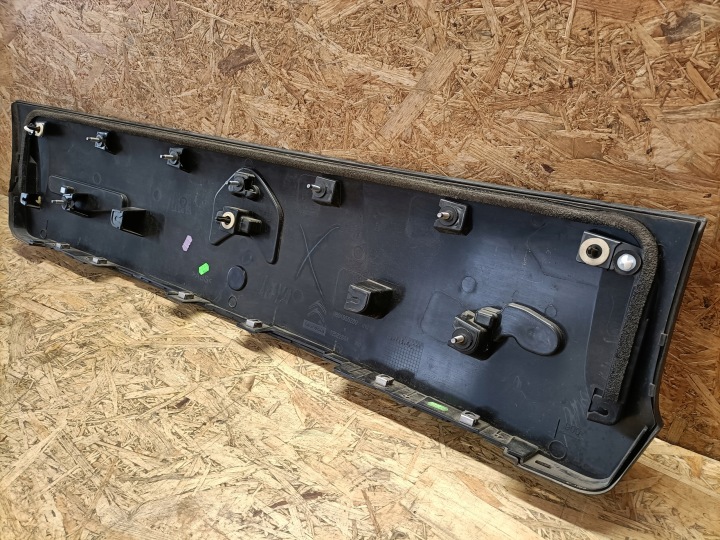 CITROEN C4 CACTUS 14- MOULURE CACHE COUVERCLES DE COFFRE ARRIÈRE