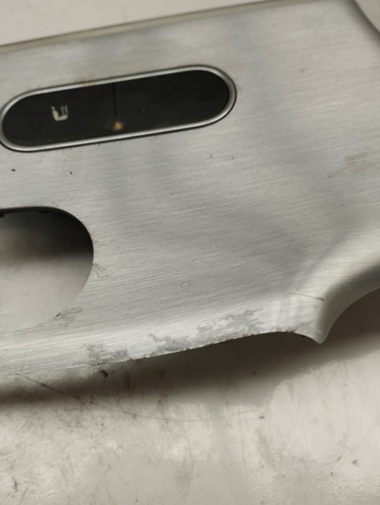 MERCEDES W177 AMG A35 MOULURE PORTES GAUCHE AVANT A1779056700
