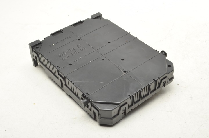 PEUGEOT PARTENAIRE IV 1.6 BLUEHDI BOÎTE MODULE FUSIBLE 9830707680