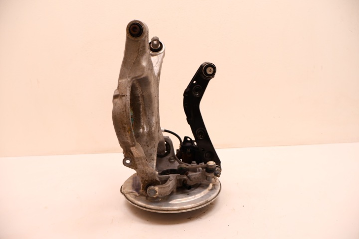 VOLVO XC60 II 2.0 T8 SUSPENSION DROIT ARRIÈRE 31658320, 31360588, 32217287