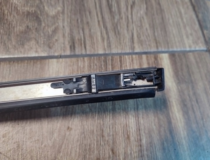 MOULURE TOITS SUR TOIT GAUCHE GAUCHE MAZDA 3 III BM