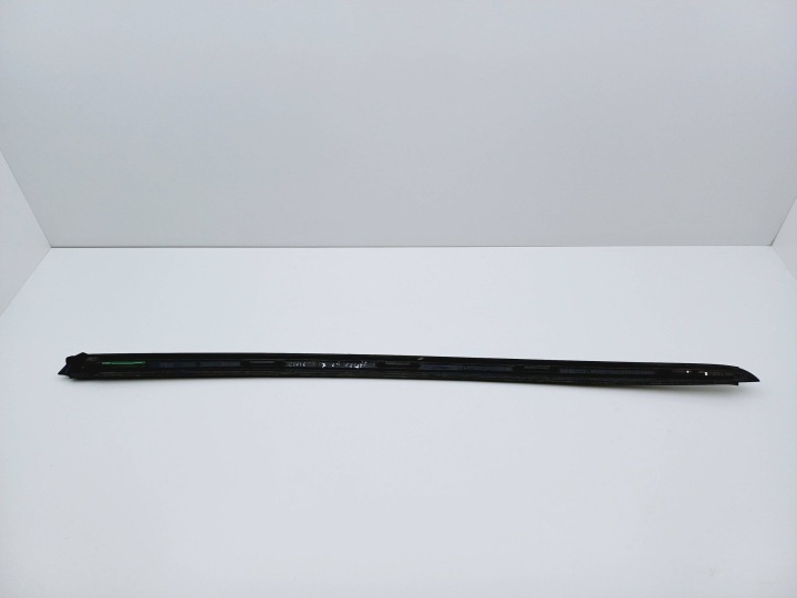 MOULURE PARE-BRISE GAUCHE AVANT HONDA CIVIC VII COUPÉ 73162 NR150