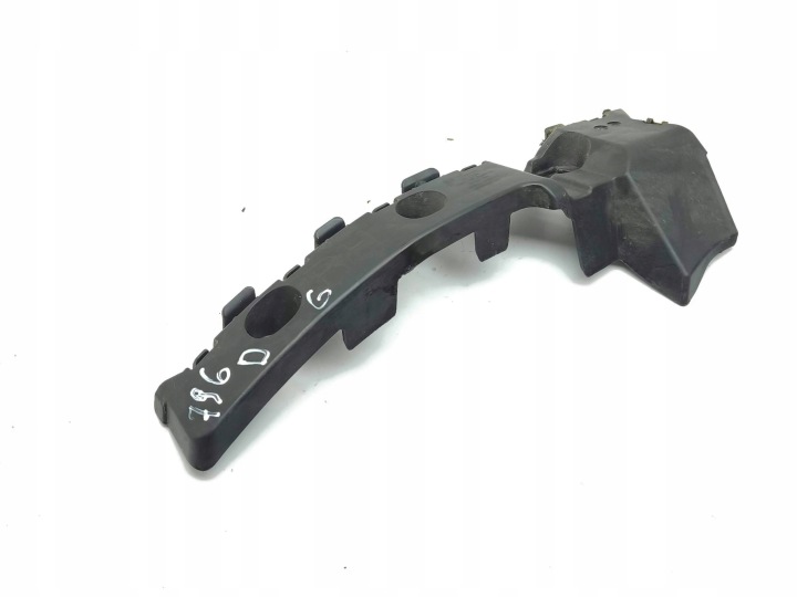 FIXATION PARE-CHOCS OE HYUNDAI 86614H8400