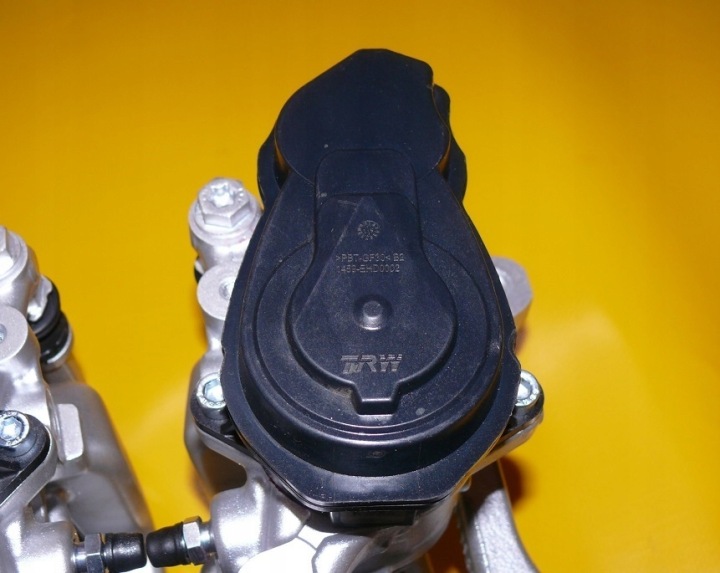ÉTRIERS GAUCHE DROIT AVANT ARRIÈRE OPEL ASTRA 5 V K 15R-