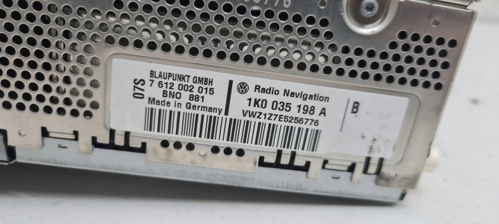 VW GOLF V GTI TOURAN RADIO CD NAVIGATION – EUROPE
