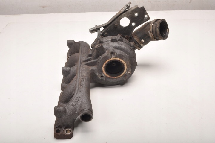 VOLVO S40 V50 C30 C70 S80 II V70 III 2.4 D5 TURBINE TURBOCOMPRESSEUR 30751708