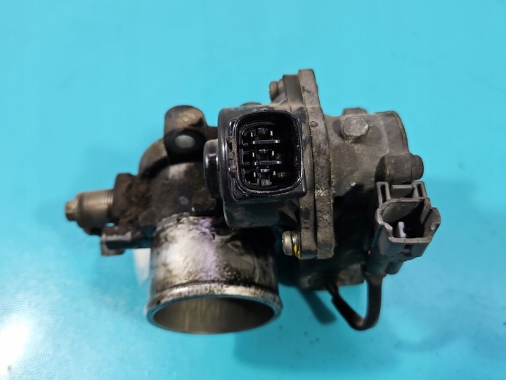 PAPILLON DES GAZ TOYOTA COROLLA VERSO II 2,0 D4D 27020 5A26