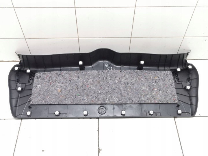 2011 MITSUBISHI OUTLANDER GARNITURE COUVERCLES DE COFFRE COUVERCLES DE COFFRE 7224A019