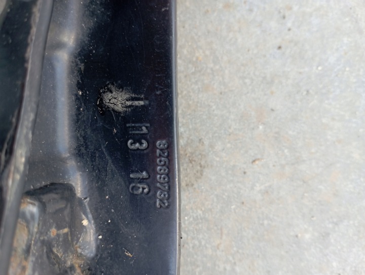RENAULT OE 82589730