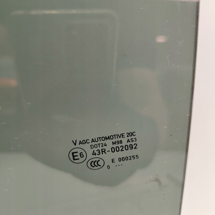 PORSCHE MACAN (95B) 2021 GAUCHE CÔTÉ VITRE DE PORTIÈRE ARRIÈRE