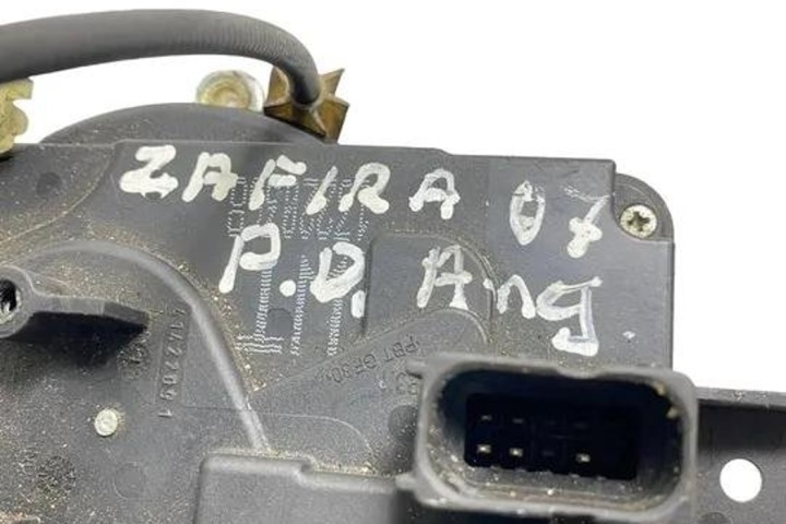 SERRURE DROITS AVANT PORTES OPEL ZAFIRA B (A05) 13220368 1.9L DIESEL