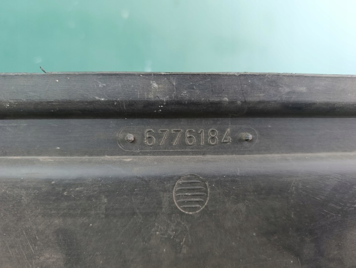 CHÂSSIS AKUMULATOROW VOLVO FL6 RESTYLAGE 6 BATTERIE ACCU PROTECTION 6776184 ORIGINAL