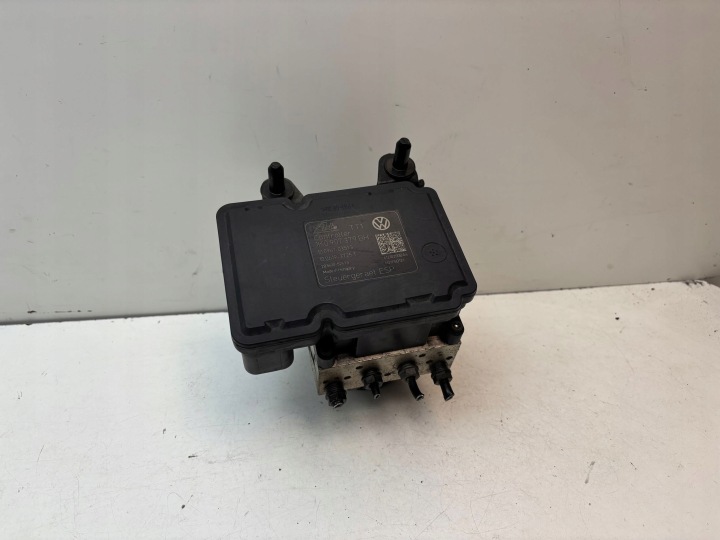 POMPE DE FREIN ABS SKODA OCTAVIA II LIFT SUPERB II 1K0907379BH 1K0614517DD