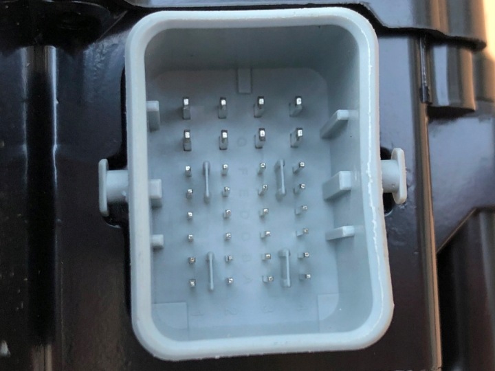 MODULE ÉLECTRIQUE FREIN STATIONNEMENT VERS HYUNDAI SANTA FE 12-18
