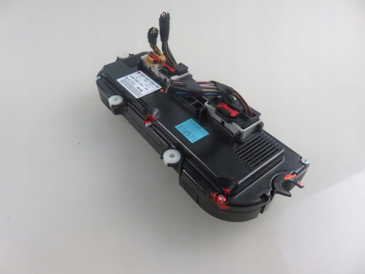CLIMATISEUR VW PASSAT B7 VARIANT (365) 5K0907044FB