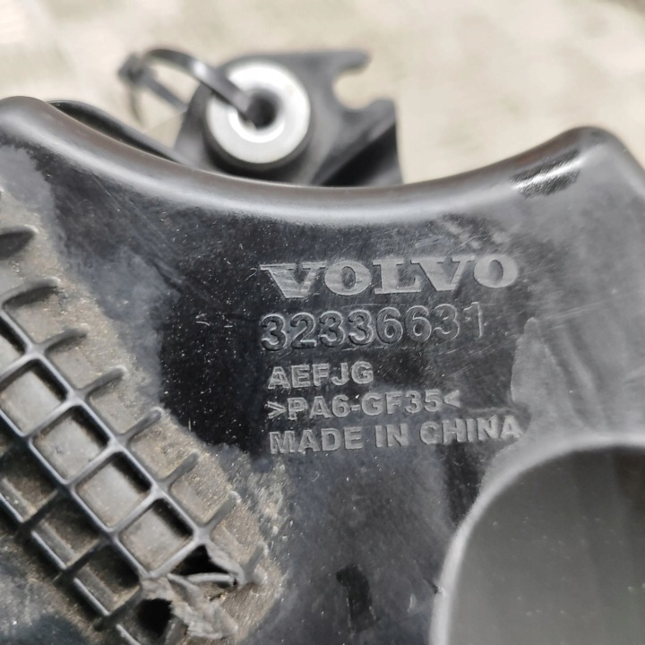VOLVO XC40 2022 PIÈCE TUYAUX ADMISSION AIR