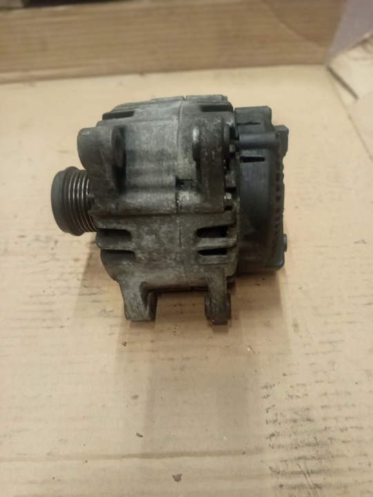 FORD MONDEO MK4 LIFT 10-14R ALTERNATEUR AG9T-10300BA