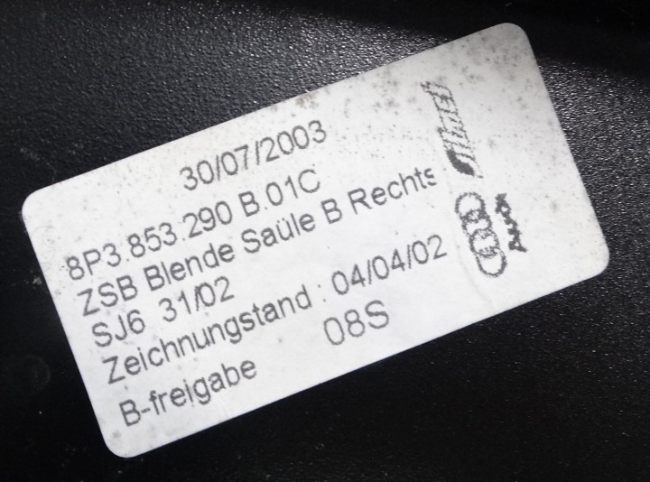 PROTECTION REVÊTEMENT MONTANTS DROITE AUDI A4 B6 8E0853290