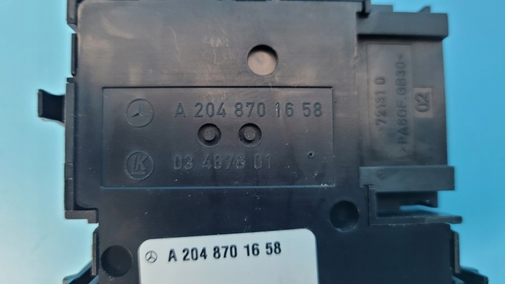 MERCEDES W206 C200 23R COMMUTATEUR RÉGLAGES SIÈGES GAUCHE AVANT A2048701658