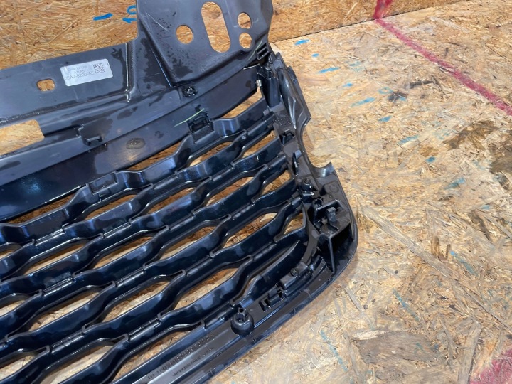 RANGE ROVER VELAR 17- CALANDRE GRILLE GRILLE CENTRALE PARE-CHOCS AVANT AVANT