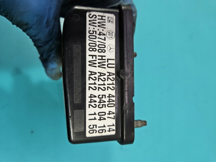 CONTRÔLEUR MODULE RADAR MERCEDES W212 A2124404714