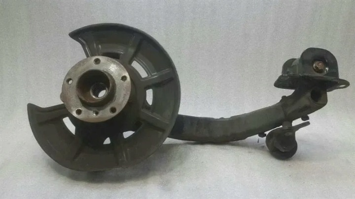 BMW Z4 E89 RIGHT REAR HUB 6783106 WHEEL BEARING HOUSING REAR RIGHT 35I