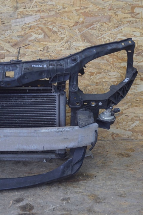 OPEL CORSA D LIFT PANNEAU AVANT RADIATEURS WNETYLATOR (D825)